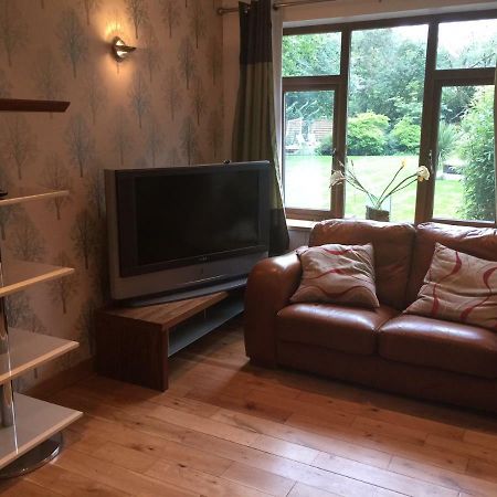 The Old Vicarage Lodge 曼彻斯特 外观 照片